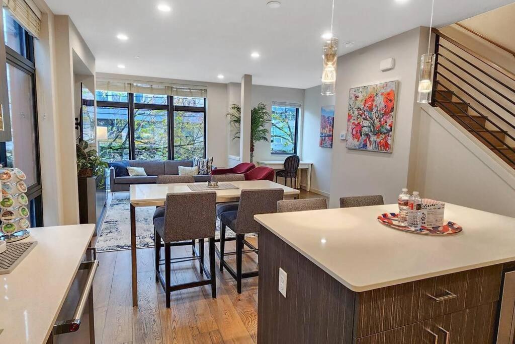 West Seattle'S Modern Townhome Exteriör bild